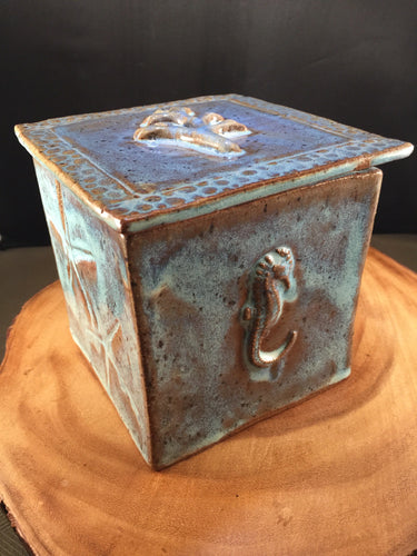 Ceramic keepsake Box